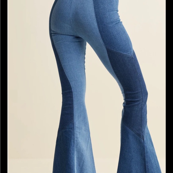 Venus Boho Flared Color-Block Jeans - Picture 3 of 4
